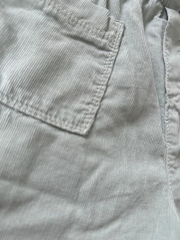 Short effet velours Kiabi 6ans tbe - photo numéro 2