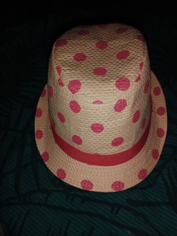 Chapeau fille 54 cm