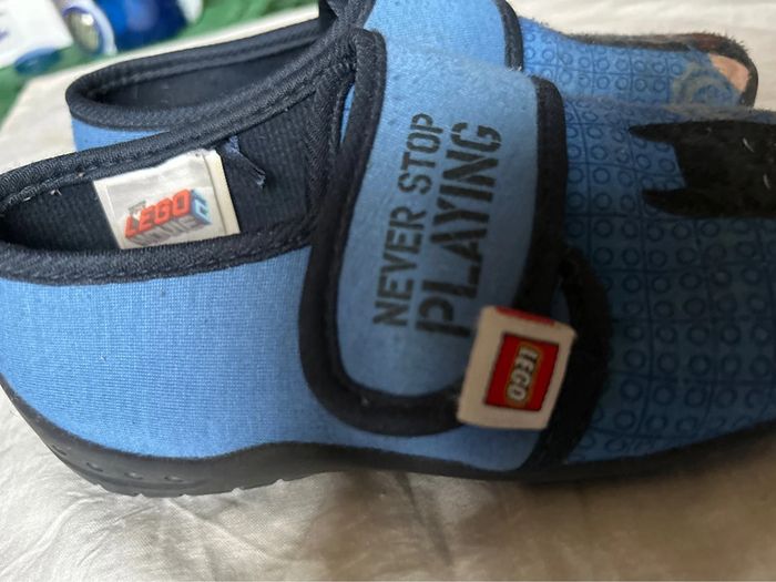 Pantoufles 29-30 Lego - photo numéro 2