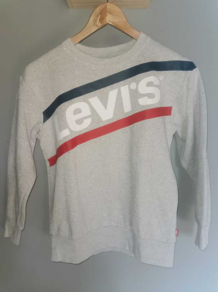 Pull levi's 10 ans