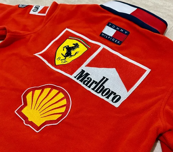 Pull Tommy x Ferrari - photo numéro 17