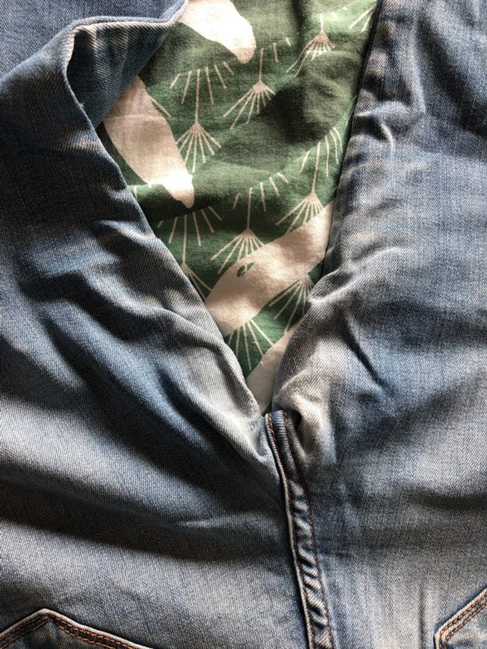 Jeans troué - photo numéro 5