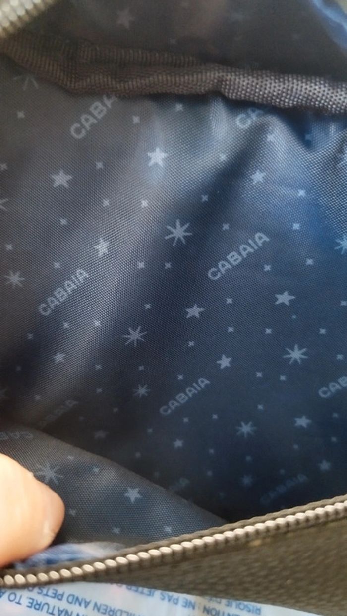 Pochette avant Cabaia édition limitée Saturne - photo numéro 3