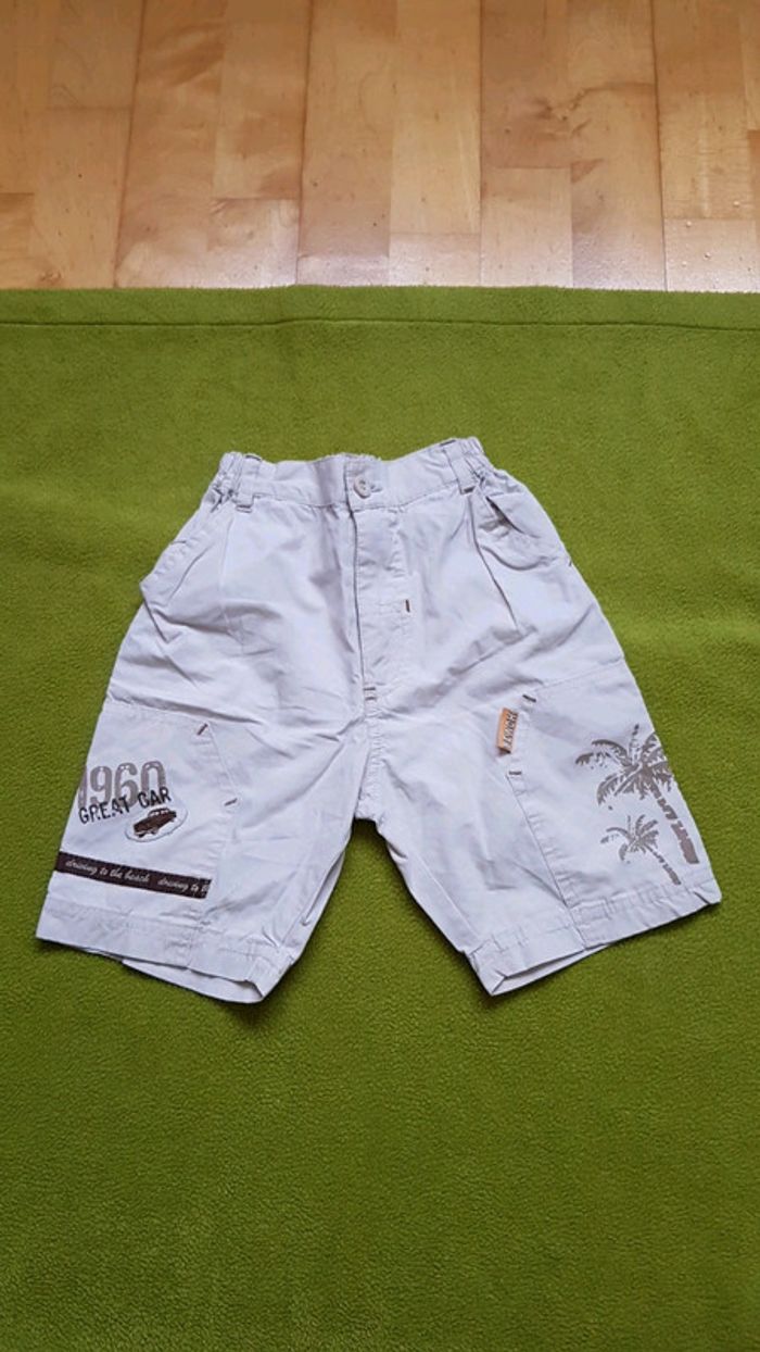 Bermuda garçon 12 mois.