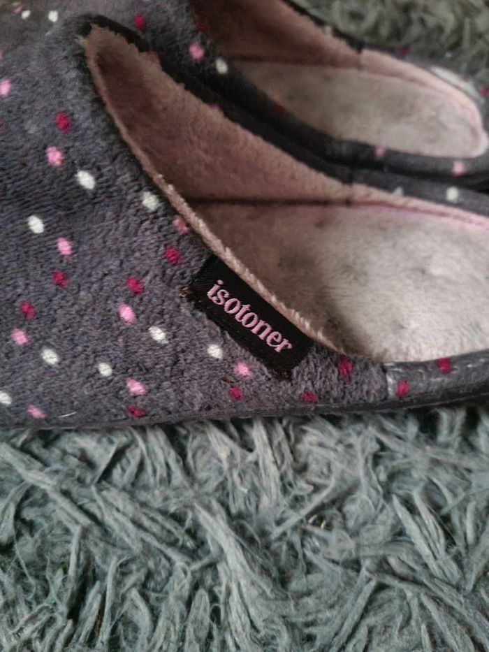 Chaussons gris à pois 37 - photo numéro 2