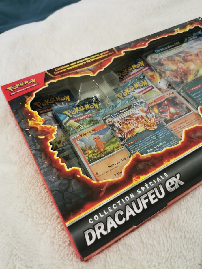 Coffret Dracaufeu ex Pokémon 5 boosters - photo numéro 2