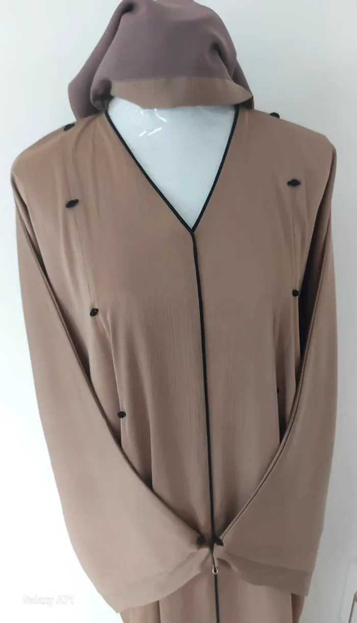 Robe dubai brune chic neuve - photo numéro 4