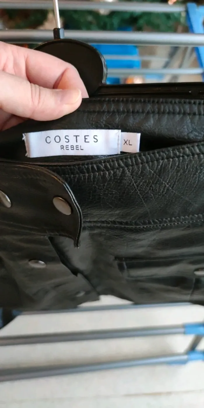 Jupe simili - photo numéro 3