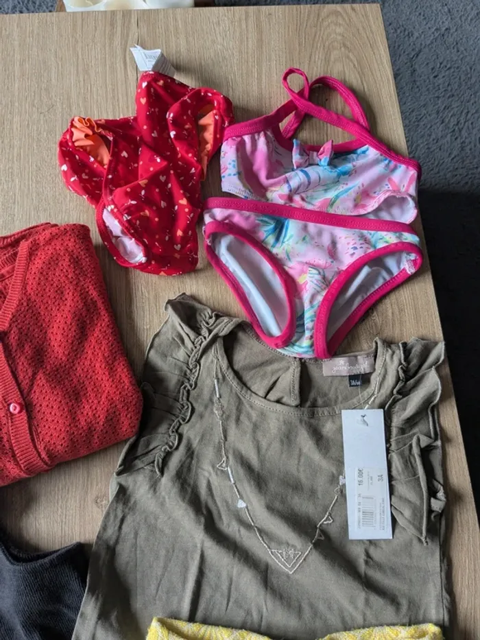 Lot de vêtements taille 3 ans - photo numéro 3
