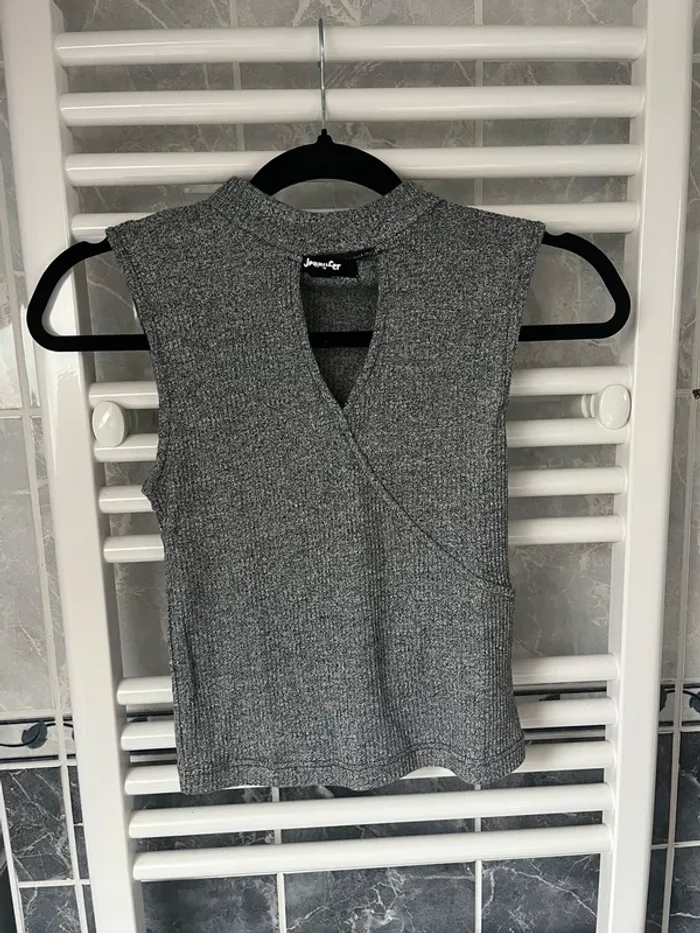 top gris femme medium jennyfer - photo numéro 2