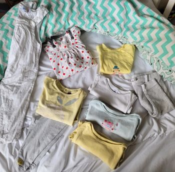 Lot pour jouer dehors / changes imparfaits fille 12 et 18 mois