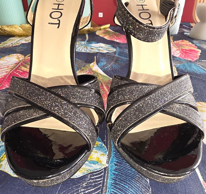 Talons ouvert a pailletes 38 - photo numéro 3
