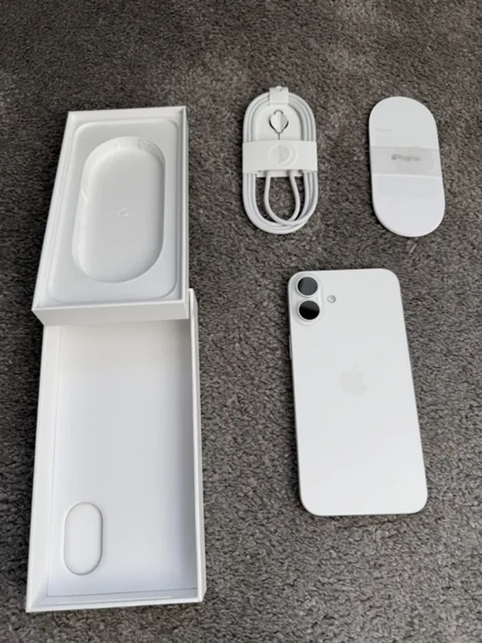 iPhone 16 plus 256 GB - photo numéro 3