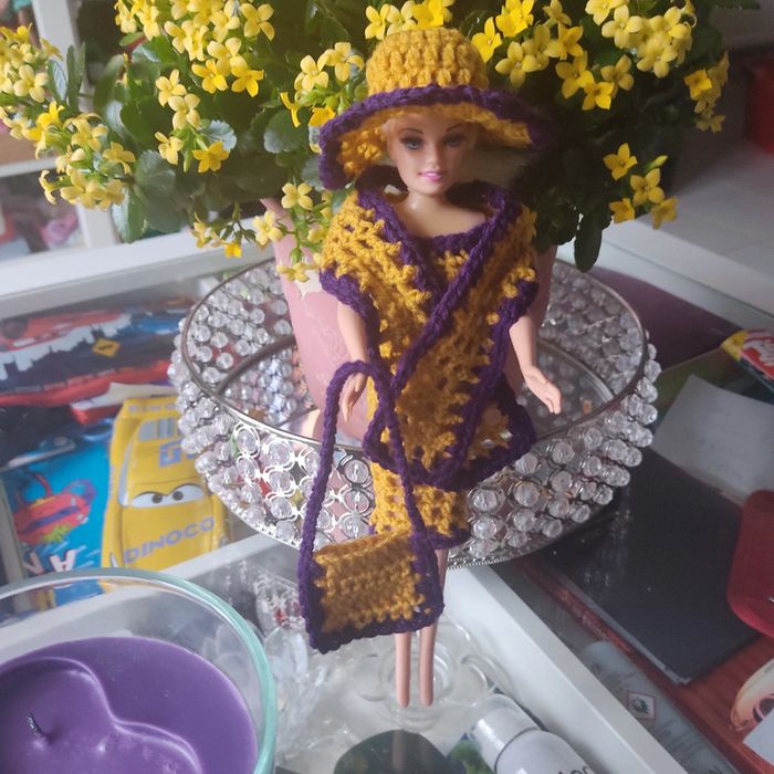 Vêtements pour Barbie 2 €.