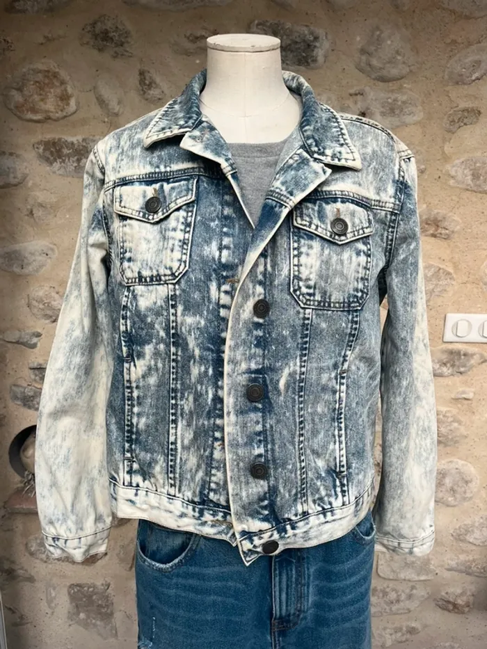 Veste en jean tie and dye vintage bleached délavée