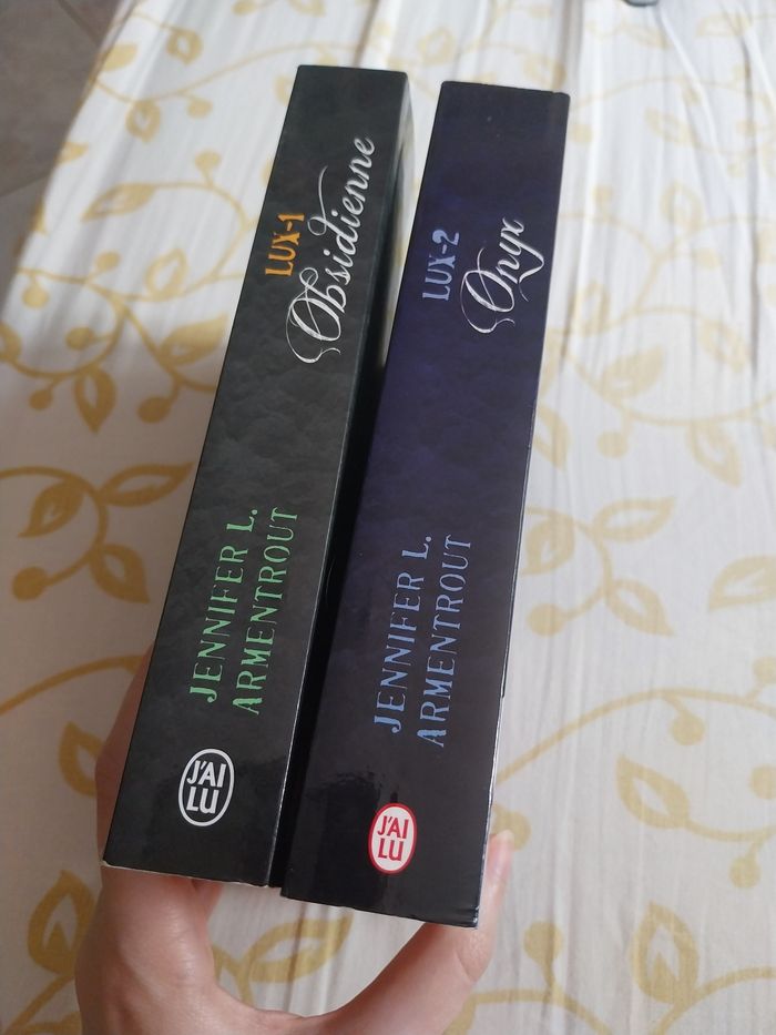 Romans Lux tomes 1 et 2 Obsidienne Onyx Jennifer L Armentrout - photo numéro 5