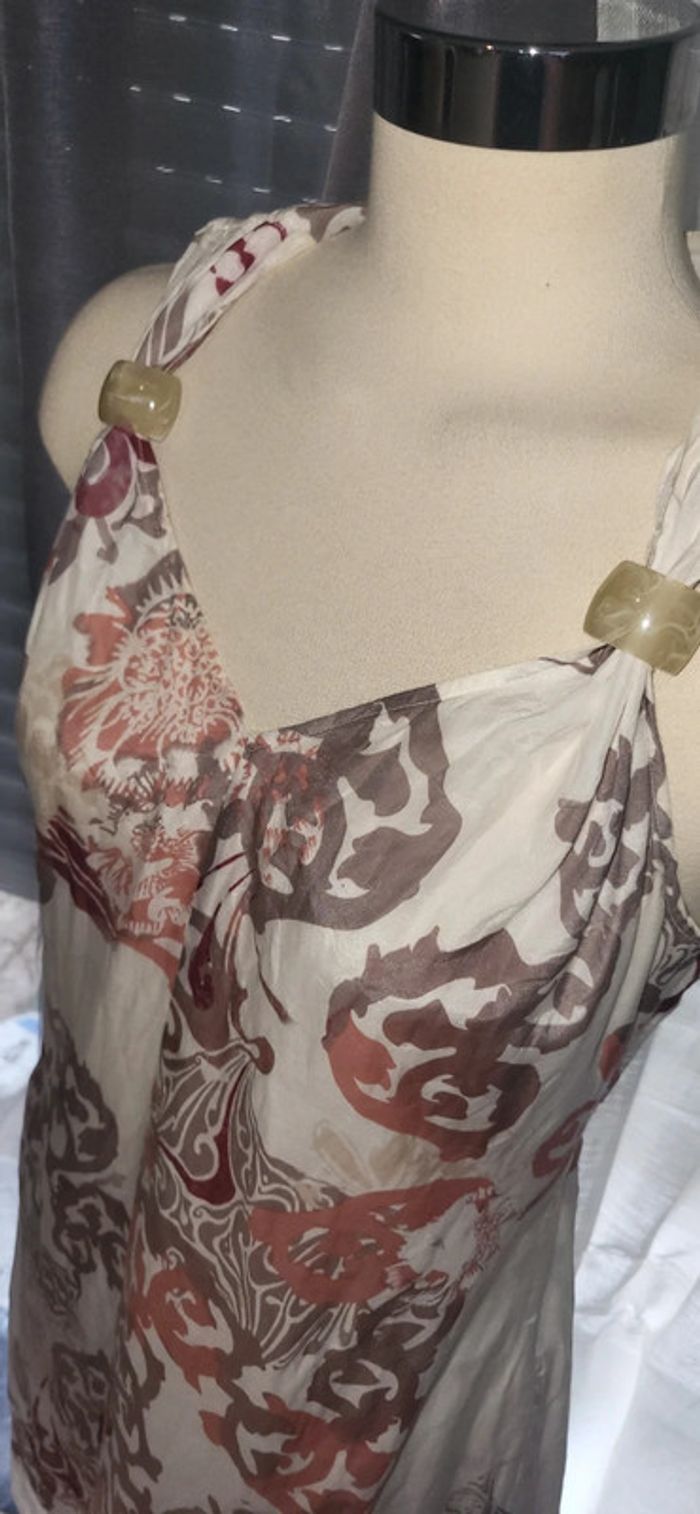 🎨 Robe sans manches à motifs – Élégante et originale - photo numéro 6