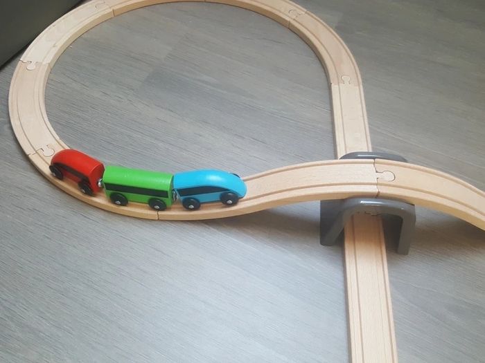 Circuit train en bois 20 pièces - photo numéro 3