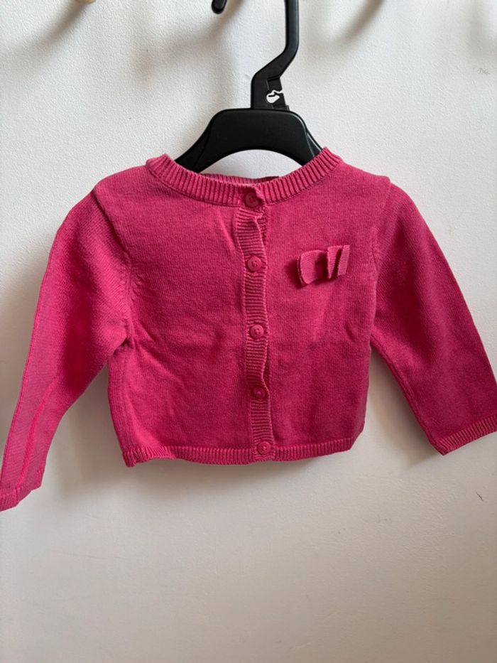 Gilet rose 3 mois - photo numéro 2