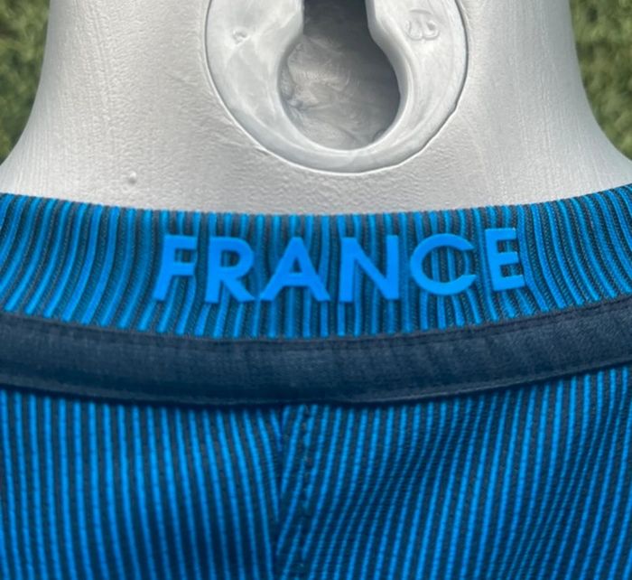 Maillot Varane France - photo numéro 6
