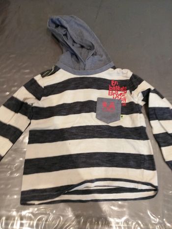 T shirt manches longues capuches