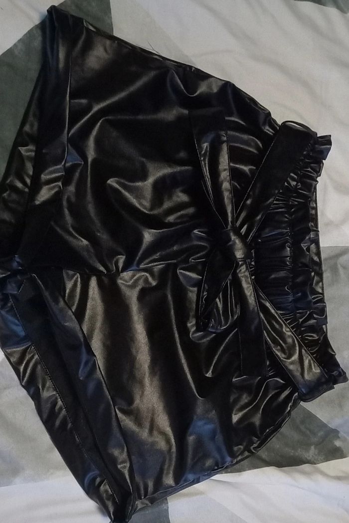 Short en simili cuir - photo numéro 2