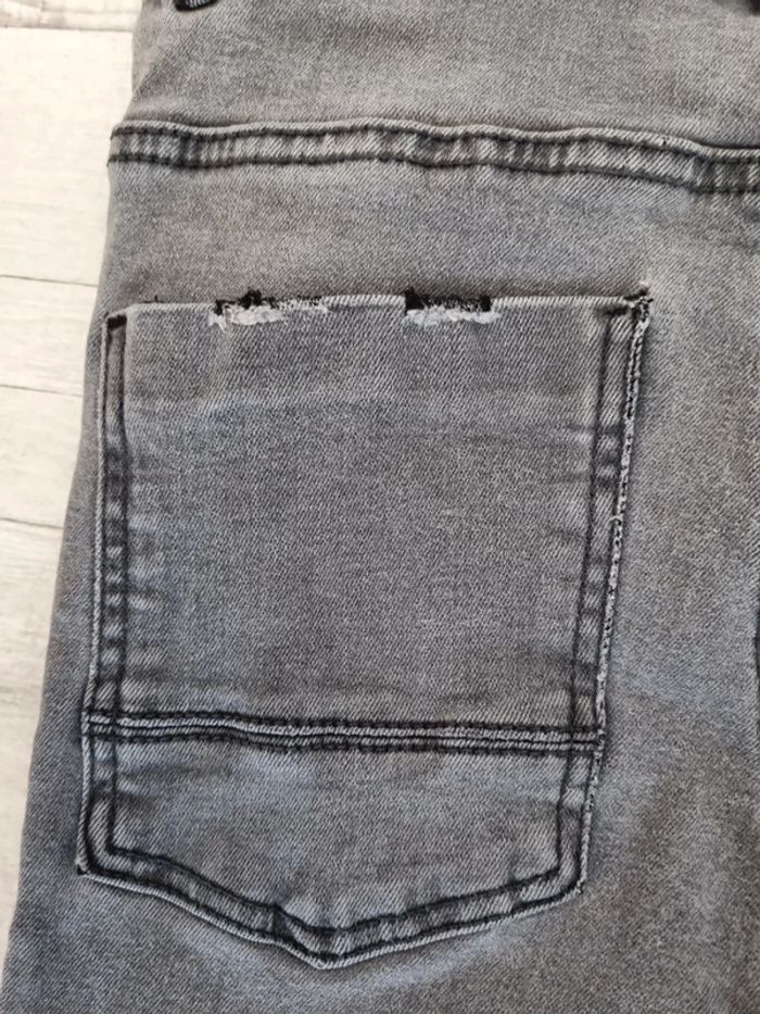 Jeans Skinny, effet usé (acheté comme ça) Taille 10 ans - photo numéro 6