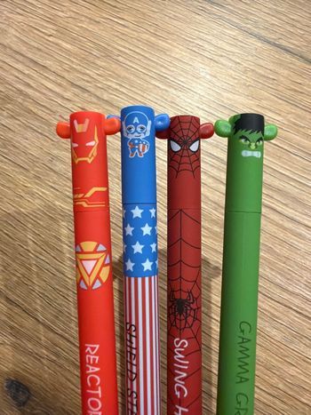 4 stylos encre effaçable Marvel