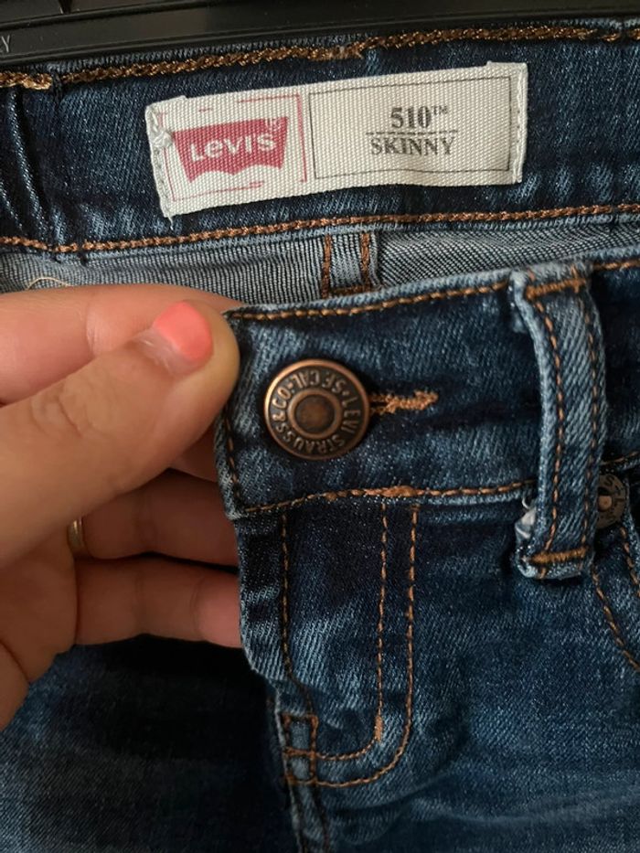 Jean Levis coupe 510 taille 5 ans - photo numéro 4