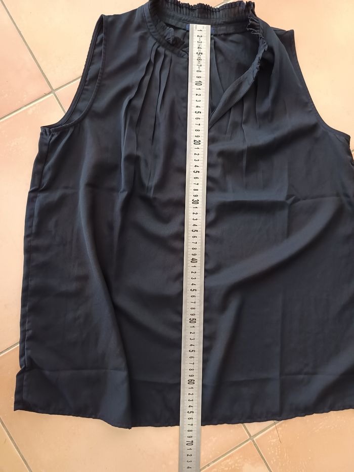 Chemise/Tunique noire sans manche - photo numéro 9