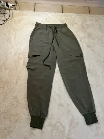Cargo Zara vert kaki