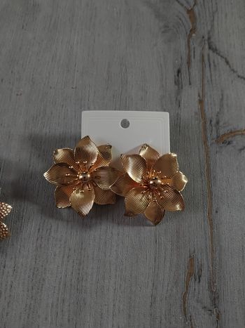 Boucles d'oreilles neuves