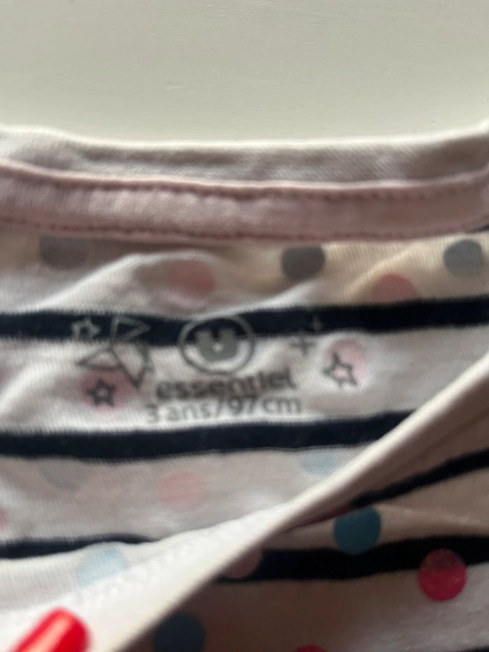 Tshirt blanc et noir - photo numéro 2