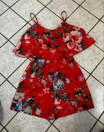 Combinaison short rouge – Taille M - Neuve sans étiquette