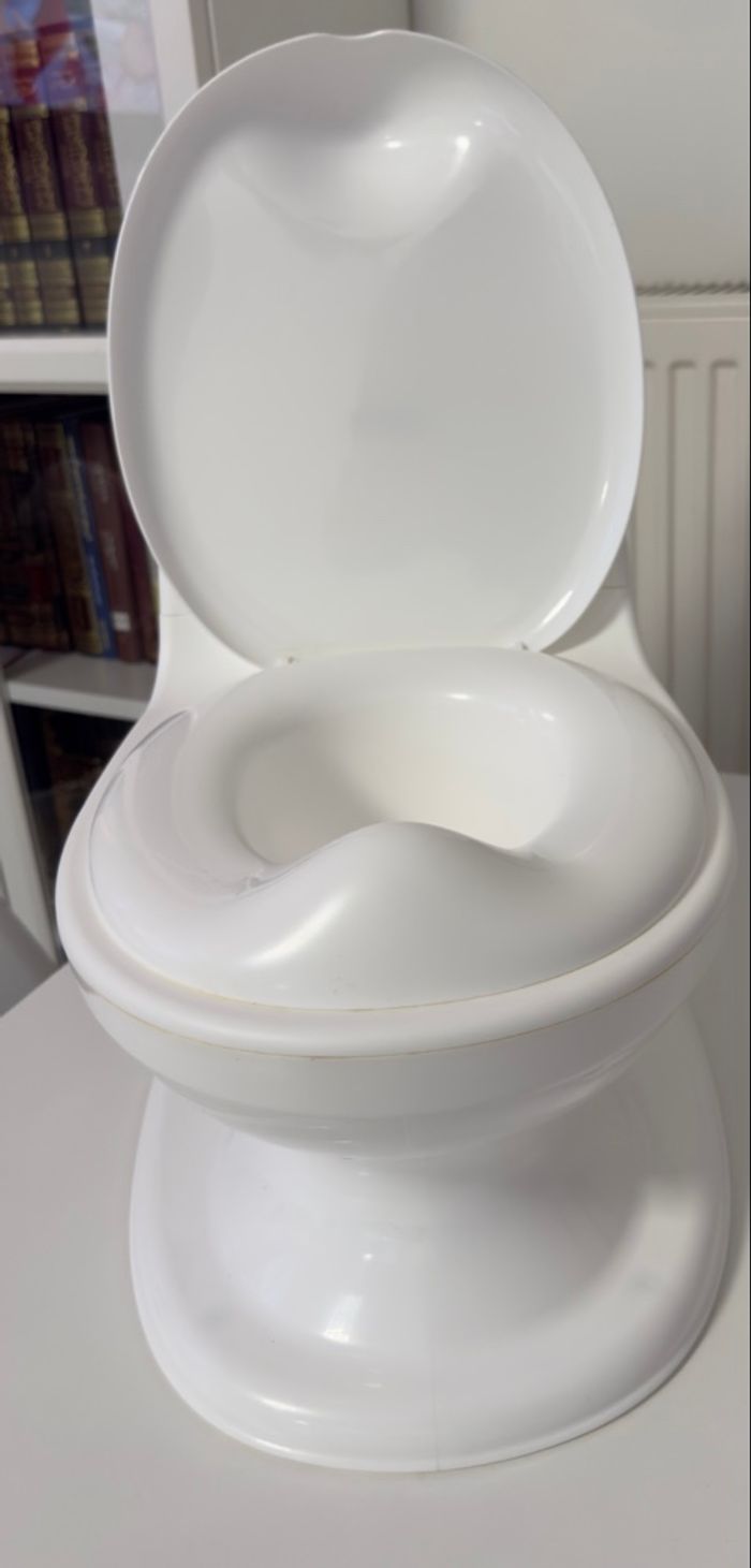 Pot bébé Nûby avec chasse d’eau électrique – Piles incluses – Très bon état - photo numéro 4