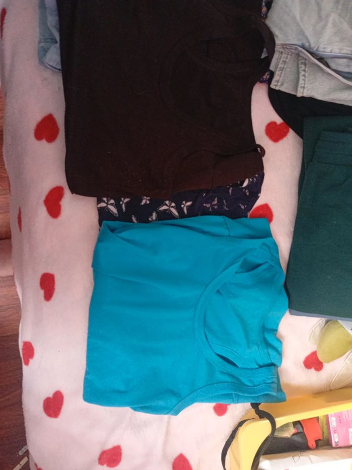 3 débardeurs taille XS-S