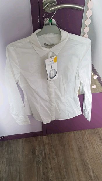 Chemise anti tache blanche manches longues neuve