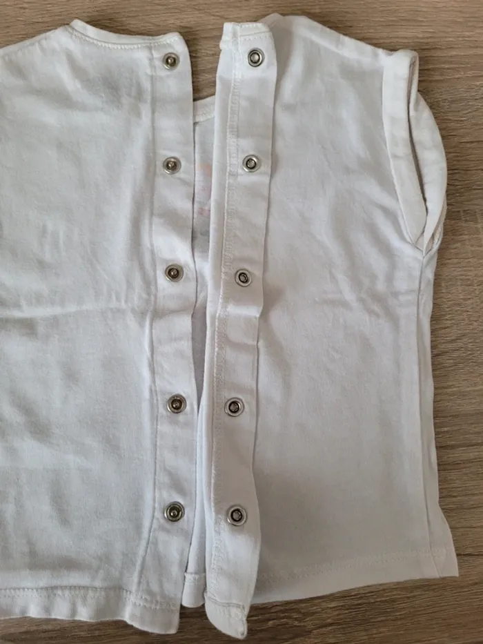 Lot de 4 tee-shirts fille en 9 mois - photo numéro 15