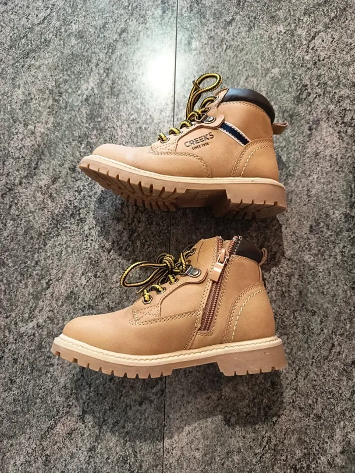 Chaussures pointure 26 creeks - photo numéro 3
