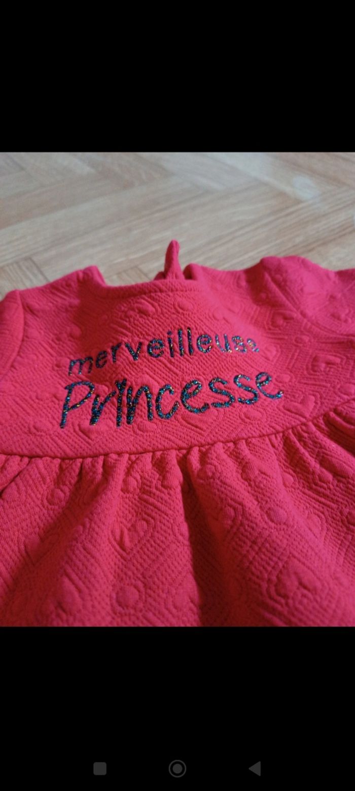 Robe rouge - photo numéro 2