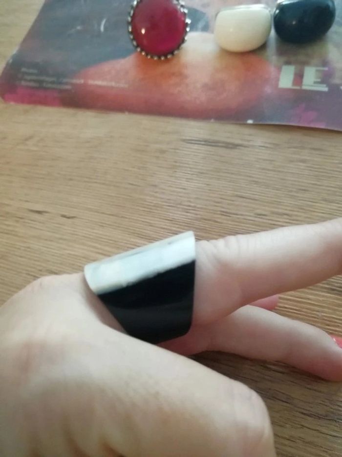 Bague en bois et nacre - photo numéro 3