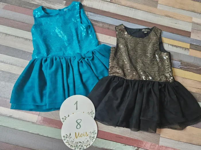 Lot 2 robes paillettes 18 mois