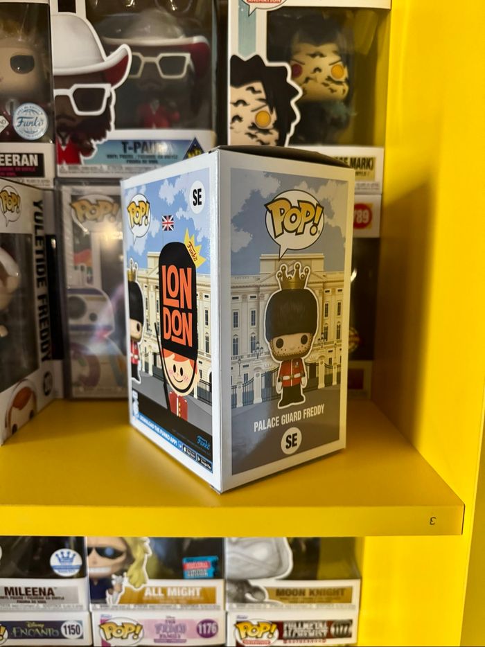 Funko Pop! SE - Funko - Palace Guard Freddy - Funko Exclusive - photo numéro 4