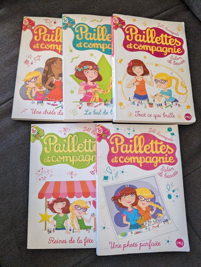 Lot livres paillettes et compagnie - photo numéro 1