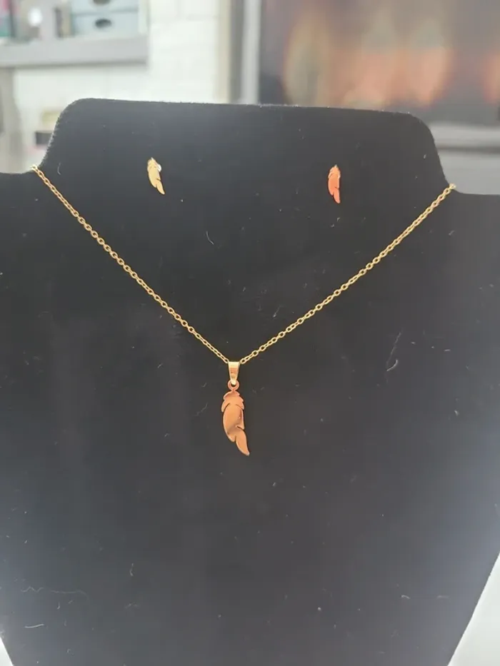 Ensemble chêne pendentif plus boucles d'oreilles en acier inoxydable - photo numéro 4