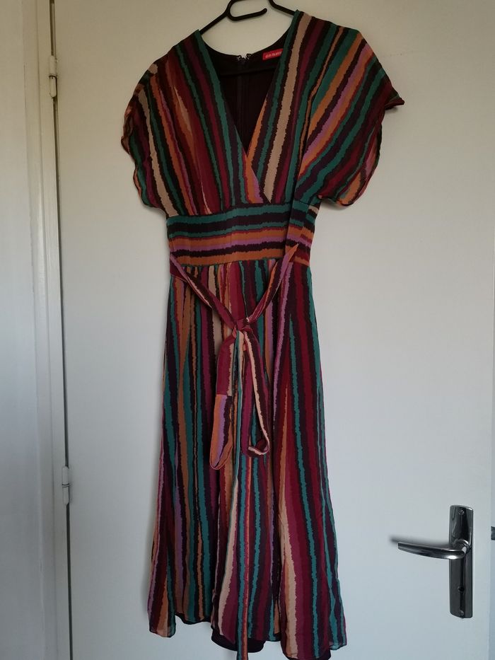 Robe longue avec rayures multicolores
