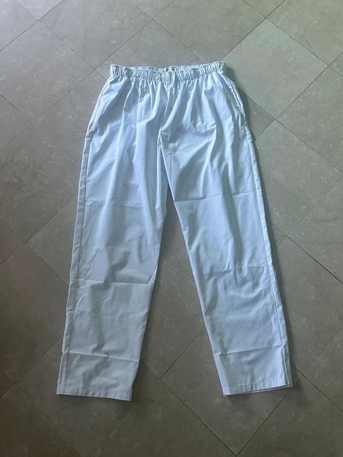 Manelli Pantalon blanc pour esthéticienne