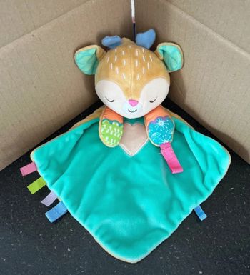 Doudou faon biche renne musical