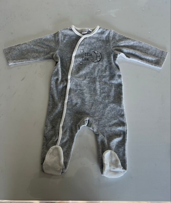 Lot de pyjamas velour 3 mois. - photo numéro 5
