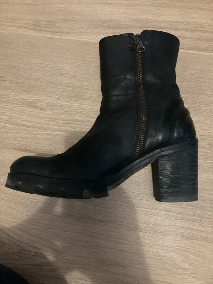 Mi bottes en cuir - photo numéro 7